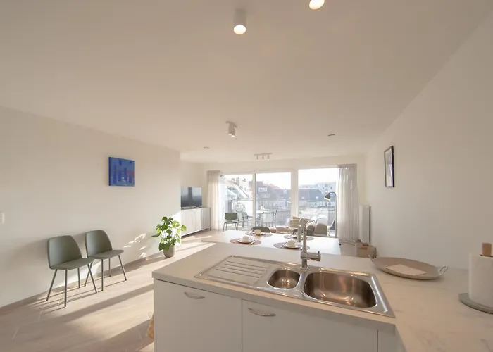 H&d At Sea Parking Included *